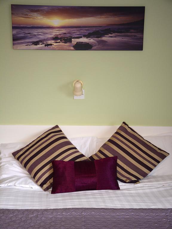 Killarney Peaks Guesthouse エクステリア 写真